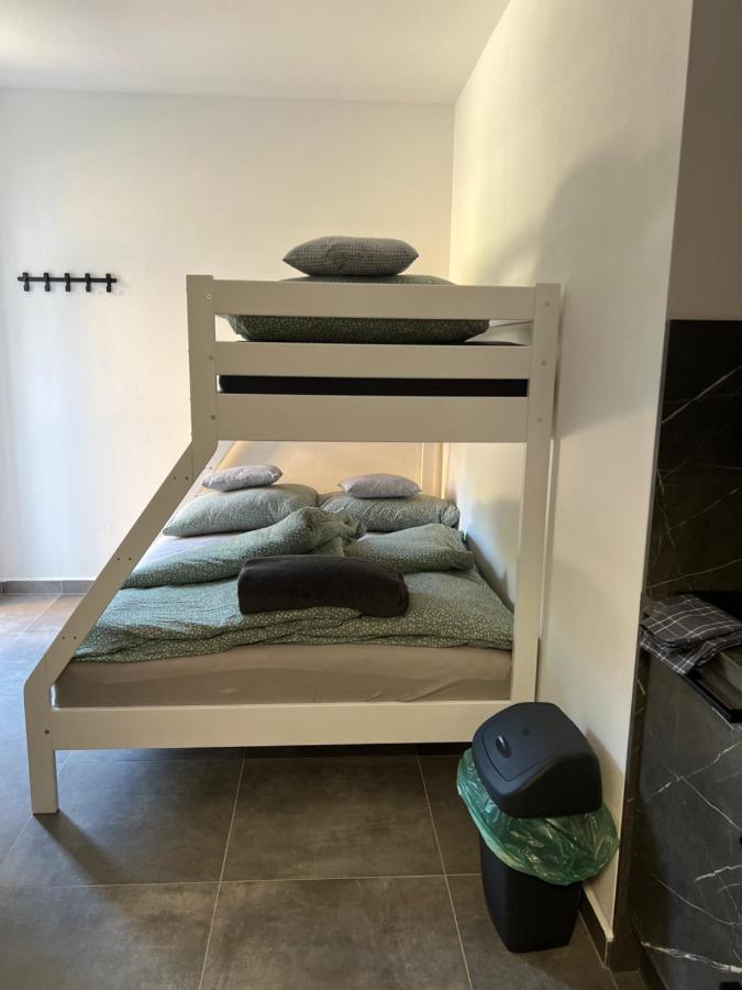Hobiti Apartman - Bilbo Cerna v Posumavi Bagian luar foto